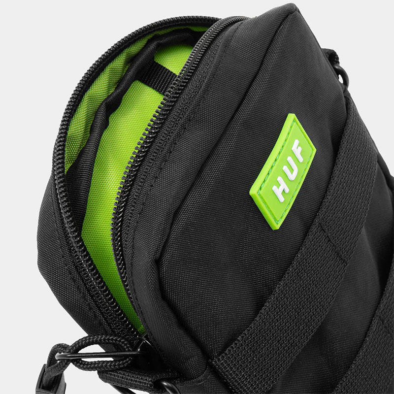 HUF(ハフ)/ EMBARCADERO POUCH -BLACK-