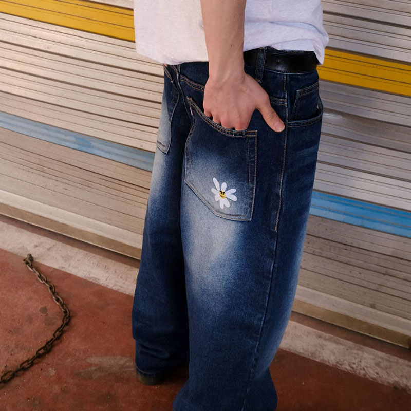 LABROS(ラブロス)/ Smart Daisy Cat Brush Baggy Jeans -2.COLOR-