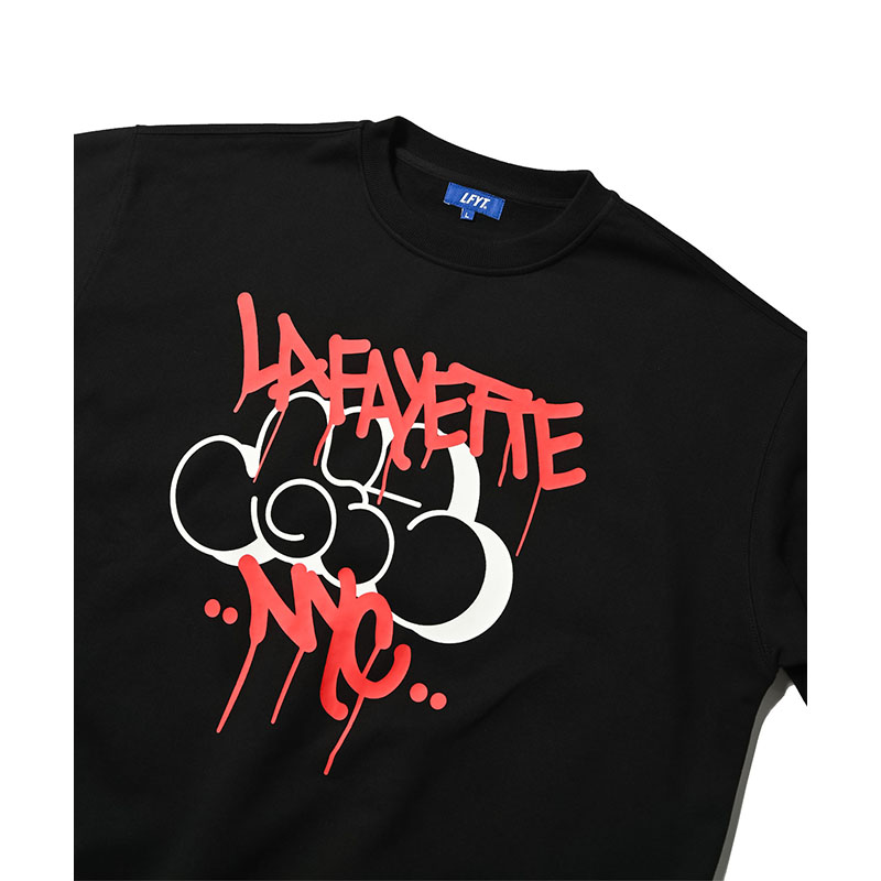 LFYT(エルエフワイティー)/ LFYT x GIZ MTA CREWSWEAT -BLACK-
