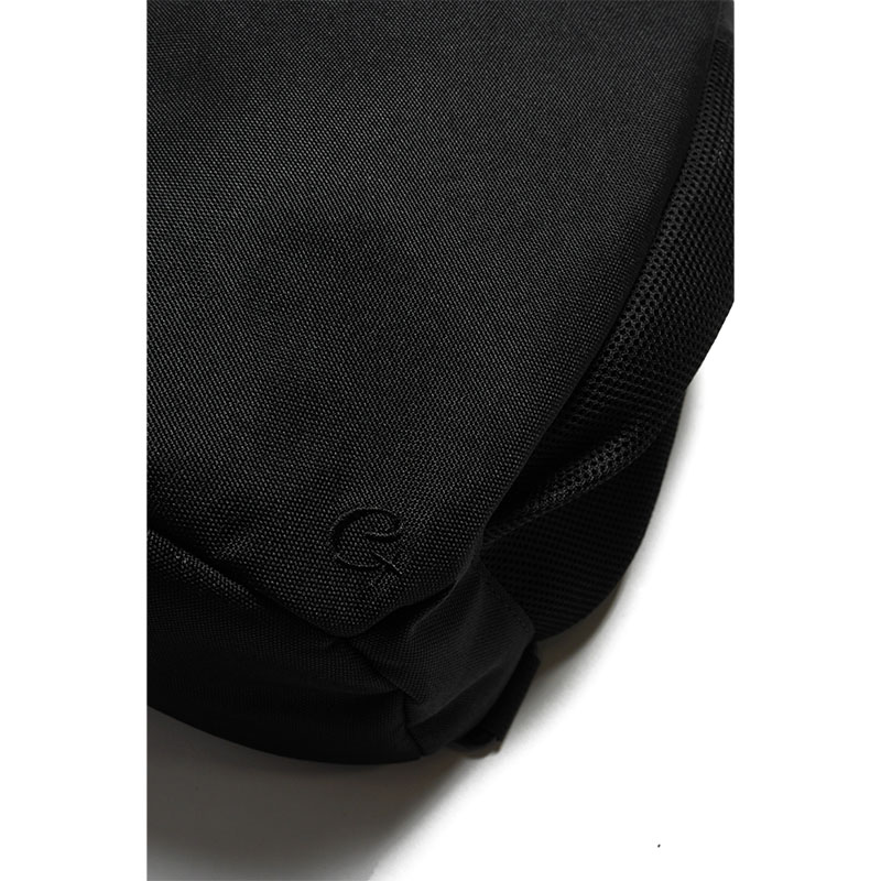 Cheers Urban Exploration(チアーズ アーバン エクスプロレーション)/ TRIANGLE BODY BAG -BLACK-
