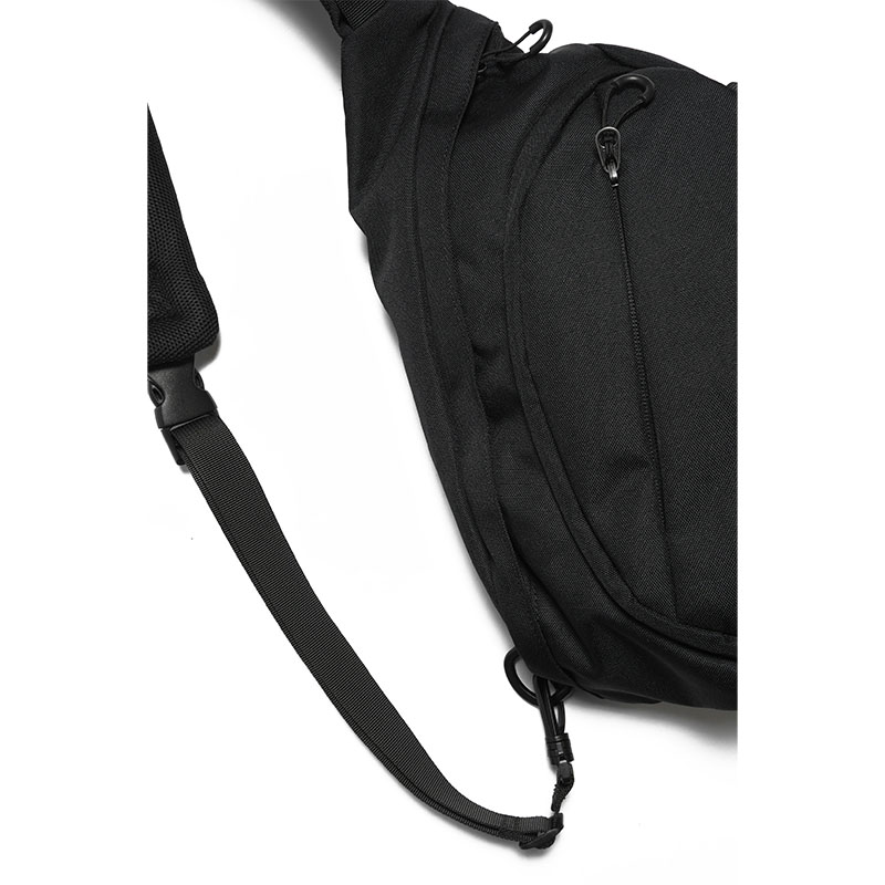 Cheers Urban Exploration(チアーズ アーバン エクスプロレーション)/ TRIANGLE BODY BAG -BLACK-
