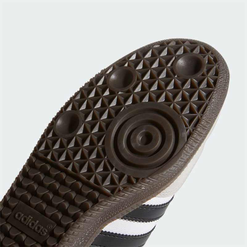 ADIDAS SKATEBOARDING(アディダススケートボーディング)/ SAMBA ADV -WHITE-