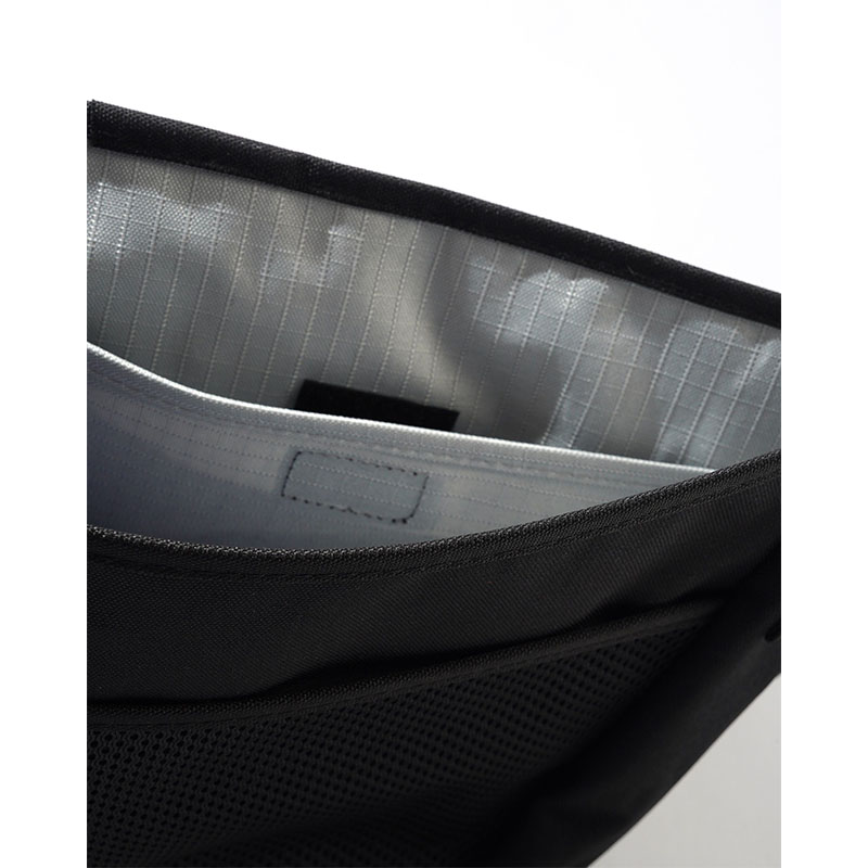 Butter Goods(バターグッズ)/ Commute Bag -BLACK-
