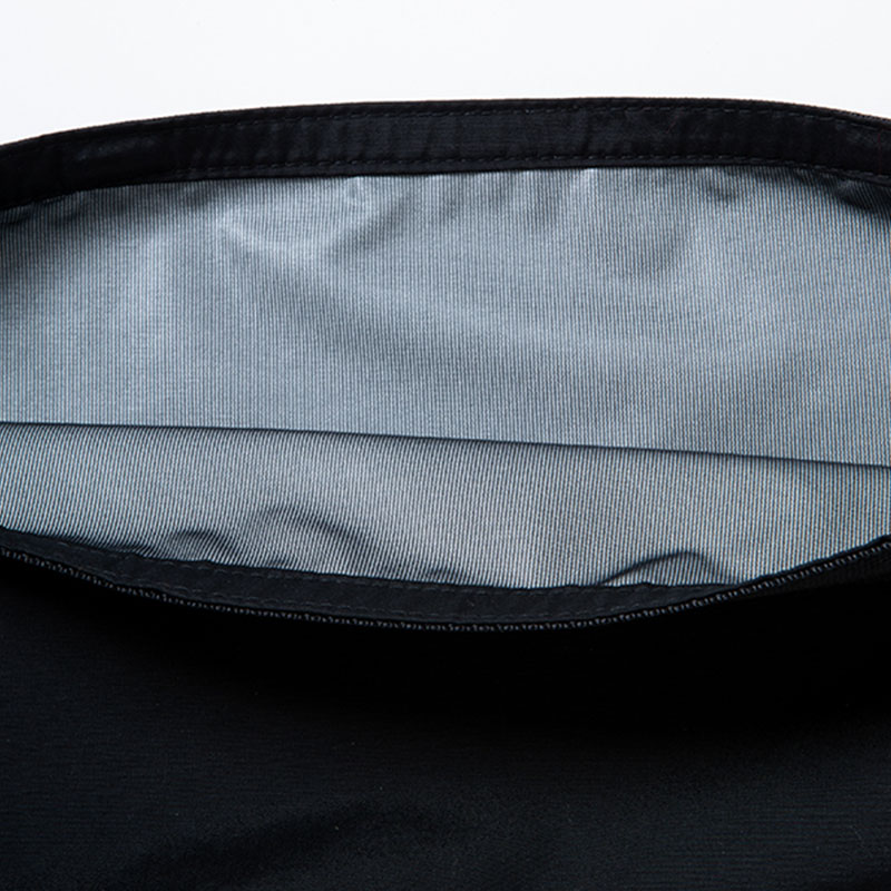 430(フォーサーティー)/ LYR ROLL SHOULDER BAG -BLACK-