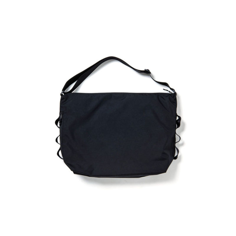 430(フォーサーティー)/ LYR BIG BOAT SHOULDER BAG -BLACK-