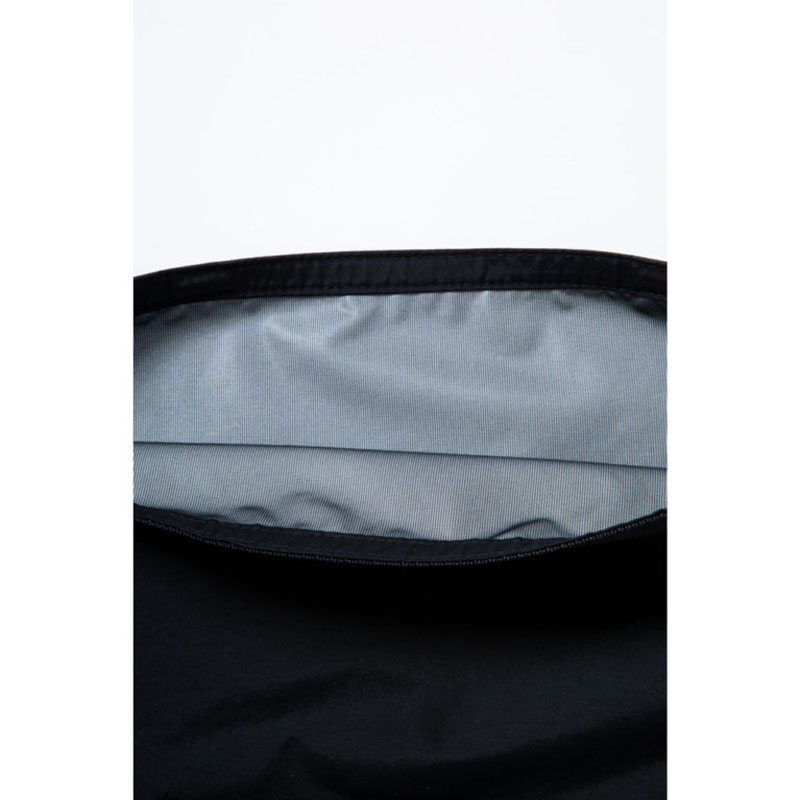 430(フォーサーティー)/ LYR ROLL SHOULDER BAG -BLACK-