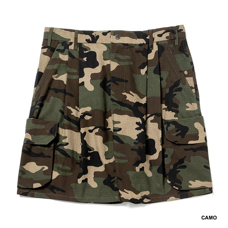 430(フォーサーティー)/ ESLOT CAMO CARGO SHORTS -2.COLOR-