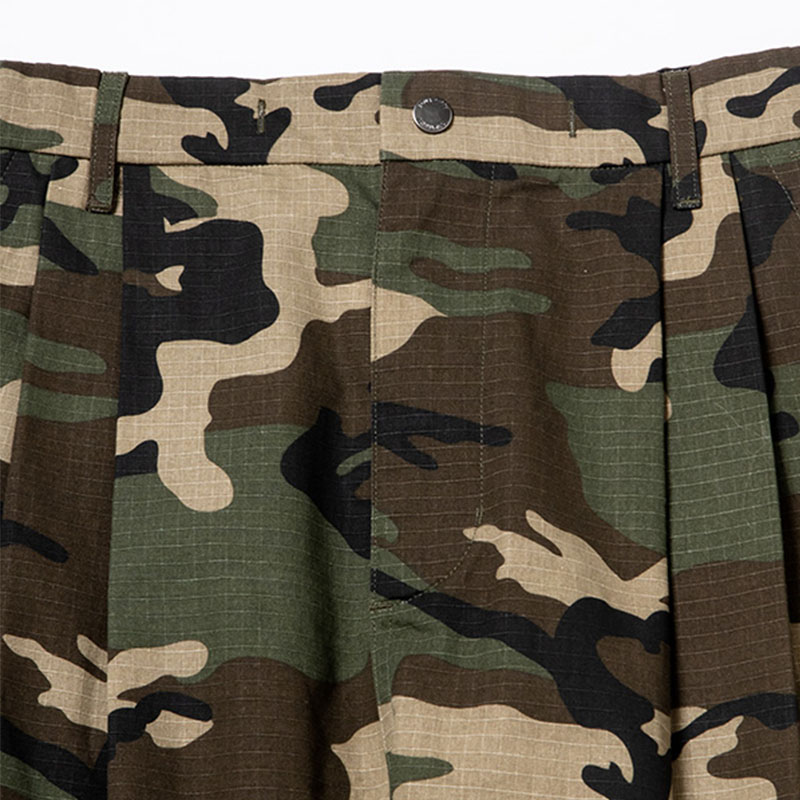 430(フォーサーティー)/ ESLOT CAMO CARGO SHORTS -2.COLOR-