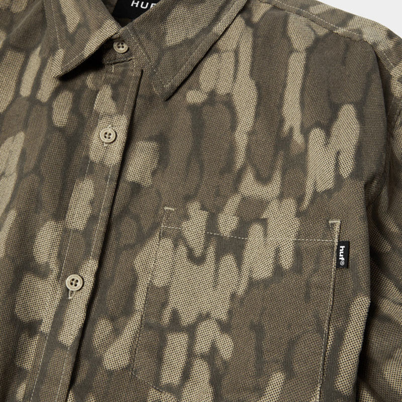 HUF(ハフ)/ WARPED CAMO CORDUROY SHIRT -MUTED CAMO-