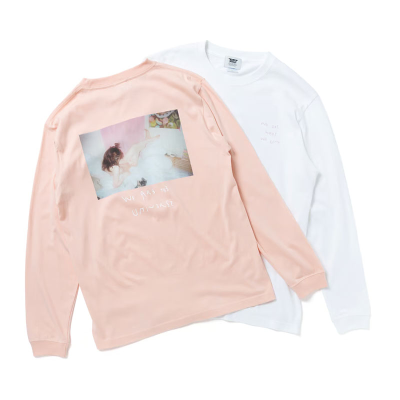 坩堝-RUTSUBO-(ルツボ)/ We are the universe Ls t-shirts (RUTSUBO×Yuri Hanamori × MOMO ) -2.COLOR-