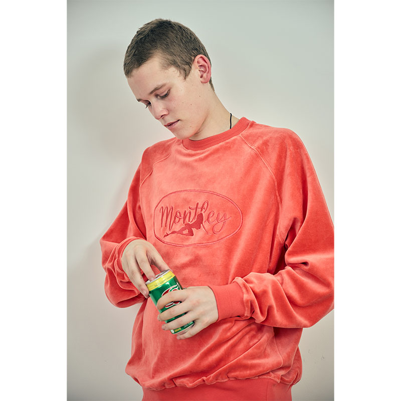 MONTLEY(モーレー)/ VELOR CREW -3.COLOR-