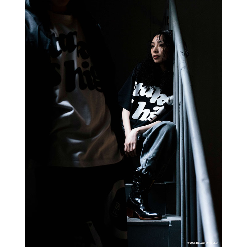 F-LAGSTUF-F(フラグスタフ)/ "stakes is high" TEE(×De La Soul) -BLACK-