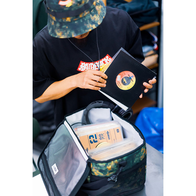 HAIGHT(ヘイト)/ RAIDBACK ARCH LOGO Tee ft.CASPER -2.COLOR-