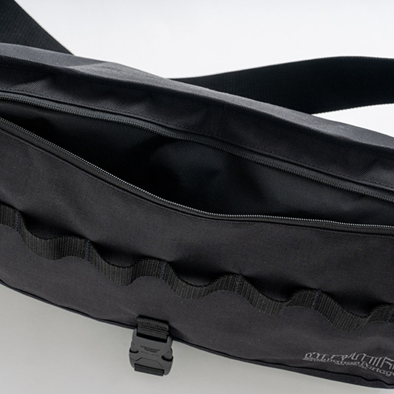430(フォーサーティー)/ MF MESSENGER BAG L -BLACK-