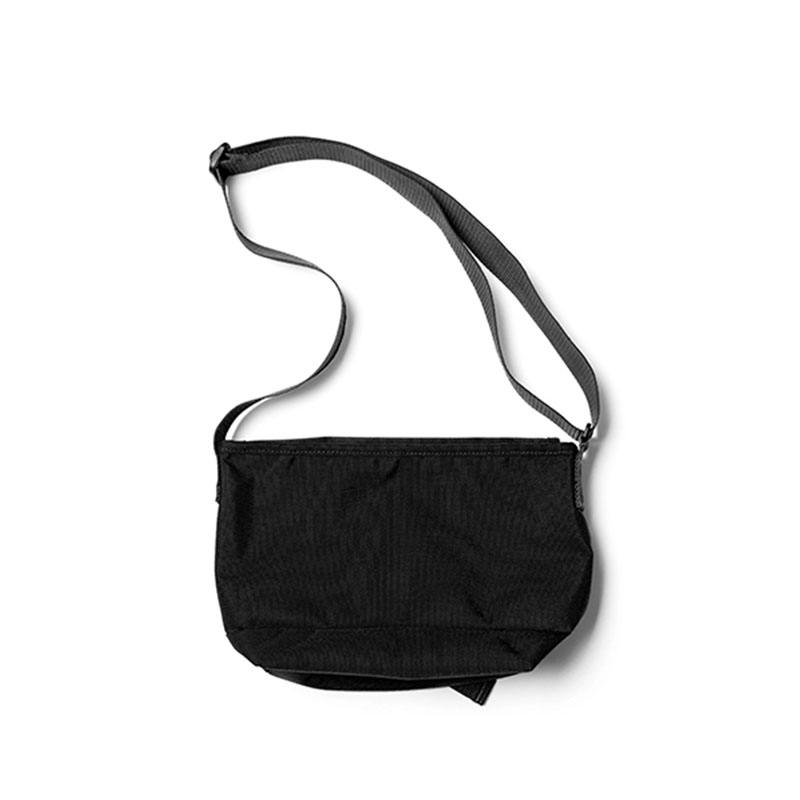430(フォーサーティー)/ MF MESSENGER BAG S -BLACK-