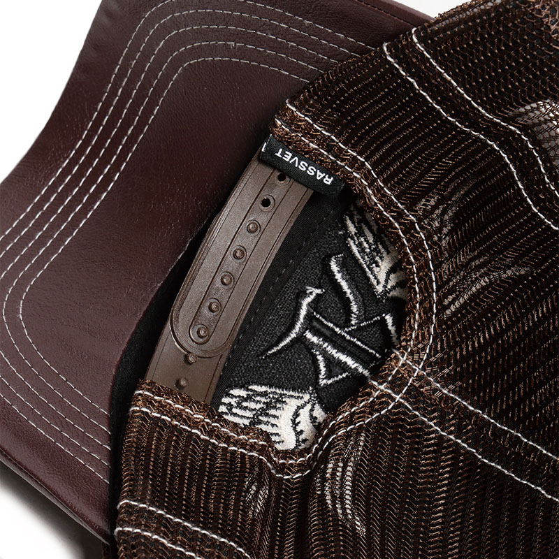 RASSVET(ラスベート)/ SWALLOWS TRUCKER CAP -BROWN-