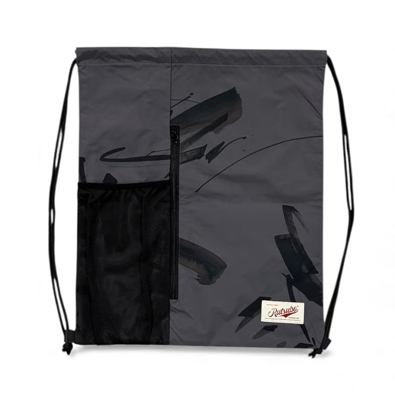 坩堝-RUTSUBO-(ルツボ)/ さむばでべるでい DRAWSTRING BAG (RUTSUBO×JUN INOUE) -GRAY-