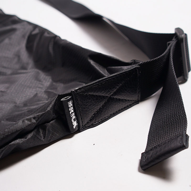 Brick(ブリック)/ RIPSTOP ZIP SHOULDER BAG -2.COLOR-