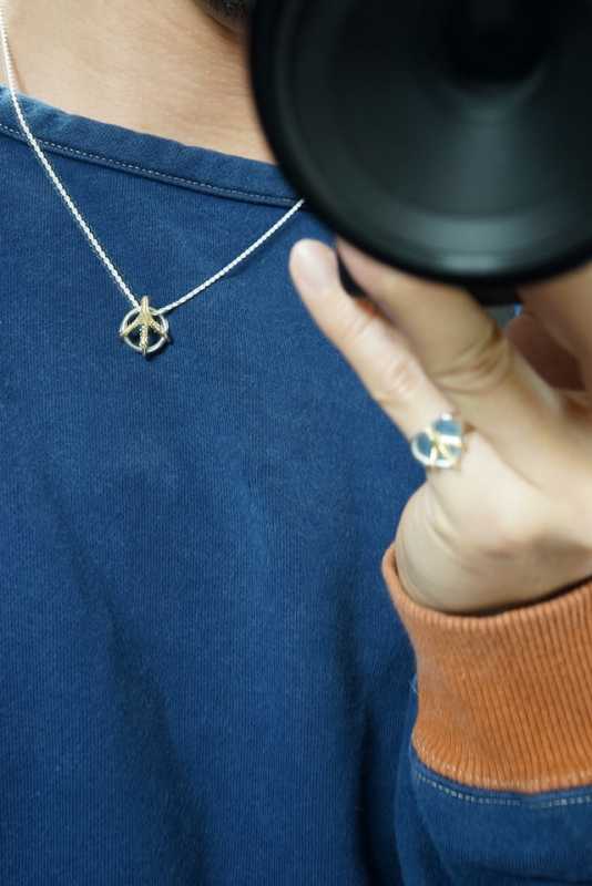 IN-PUT-OUT(インプットアウト)/ Eagle Foot Peace Mark Necklace