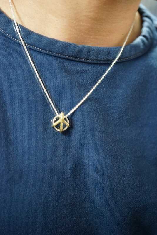 IN-PUT-OUT(インプットアウト)/ Eagle Foot Peace Mark Necklace
