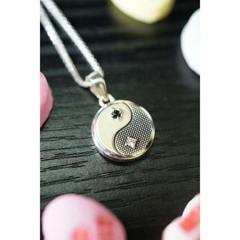IN-PUT-OUT(インプットアウト)/ Yin-Yang & MDMA Reverdible NECKLACE SILVER 925